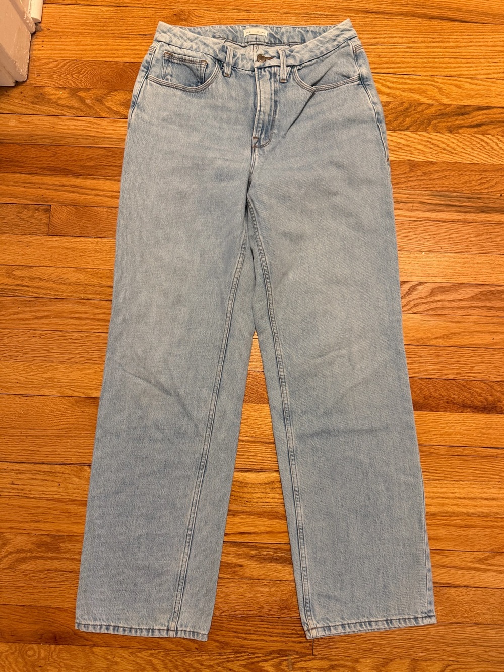 Good American Light Wash Denim Straight Leg Jeans Size 6/28